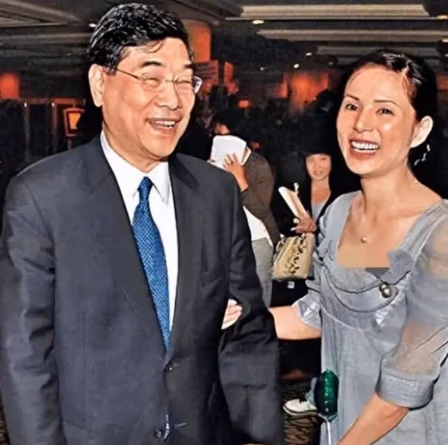 48歲李若彤談未婚未育原因,讓人看到大齡未婚未育女星的心酸