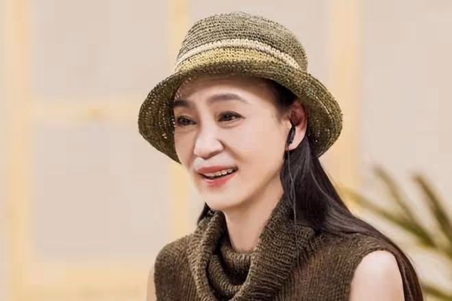 48歲李若彤談未婚未育原因,讓人看到大齡未婚未育女星的心酸