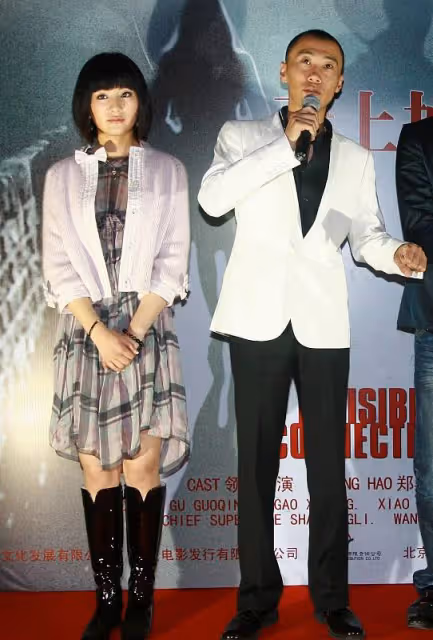 "魔音"劉庭羽狀態不真實,身穿仙氣白裙,怎麼看都不像年近40歲