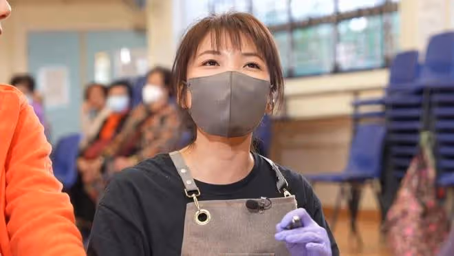 TVB視後為三年沒剪腳甲長者打磨修剪,畫面極震撼,呼籲多關懷身邊長者