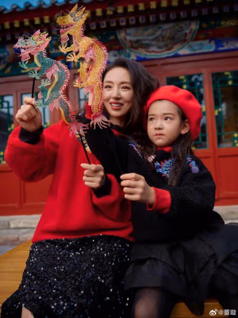 高雲翔與女兒同框跳舞，老父親慢半拍超可愛，父女倆長得一模一樣