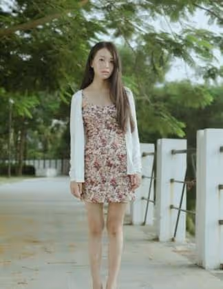 《一路向西》兩個「尤物」,一個成億萬女星,一個卻淪為路人