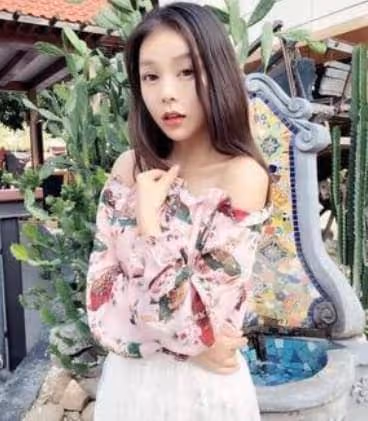 《一路向西》兩個「尤物」,一個成億萬女星,一個卻淪為路人