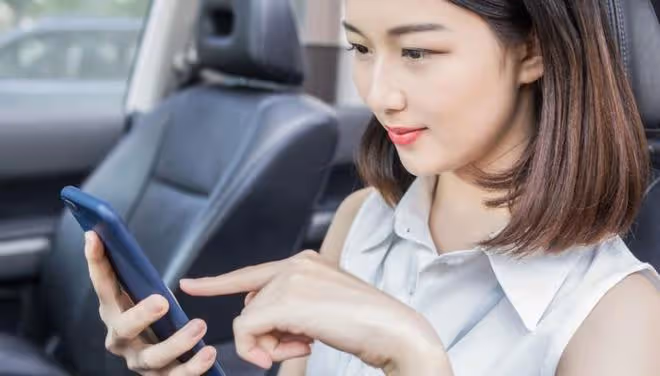 我在大巴車上遇到鄰座女孩的故事