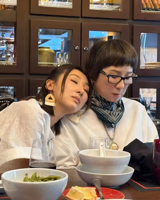 TVB花旦高海寧曬母女合照，被指像極姐妹，加盟內地綜藝成功出圈