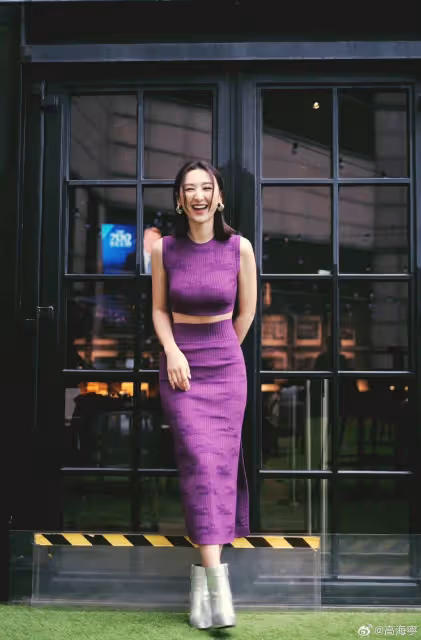 TVB花旦高海寧曬母女合照,被指像極姐妹,加盟內地綜藝成功出圈