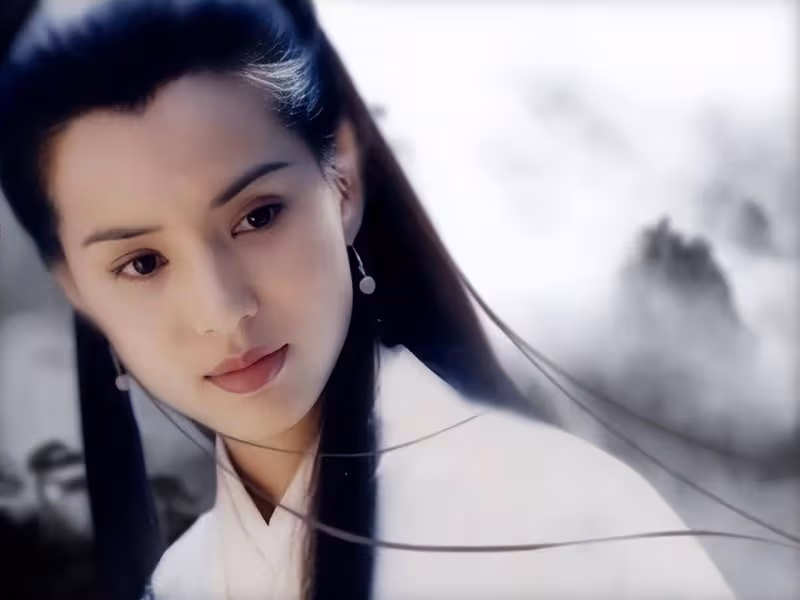 TVB一代女神李若彤演講,被質疑是毒雞湯,曾因戀愛腦得上抑鬱症