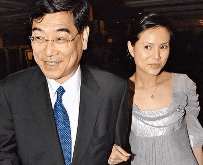 TVB一代女神李若彤演講,被質疑是毒雞湯,曾因戀愛腦得上抑鬱症