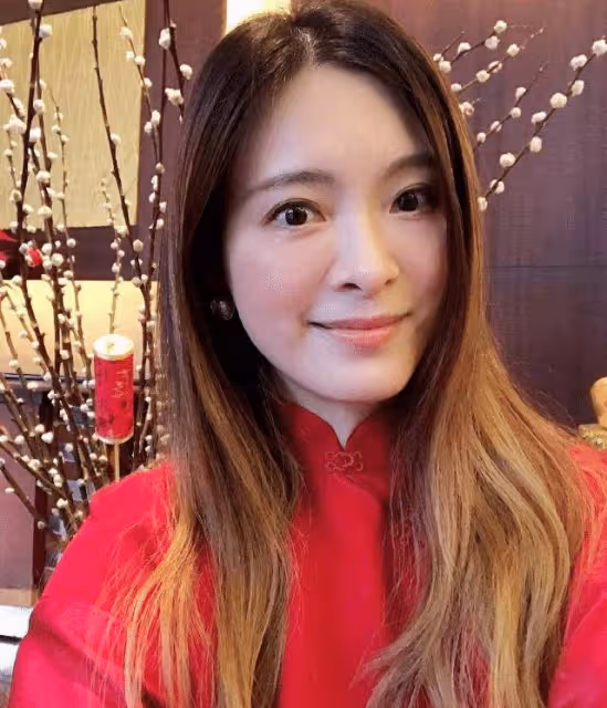 劉真丈夫久違露面,一臉憔悴公開妻子消息,眼眶含淚惹人憐