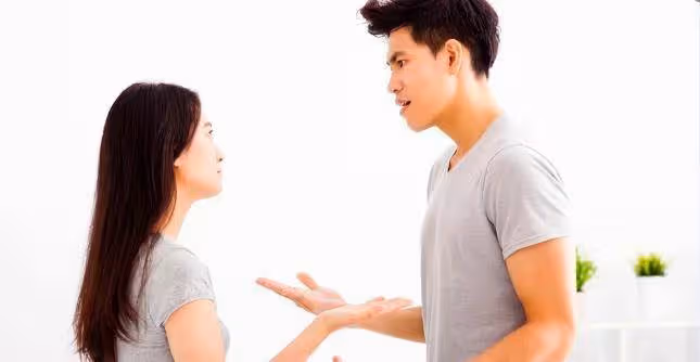 老公出軌又外遇，我帶著女兒失婚了…誰知道再婚又遇到渣男我再次失婚，想回娘家「卻說沒我的房間～」不被接納！ 走投無路時，我突然想起「前公公6年前給我的提款卡」一刷餘額愣在原地…