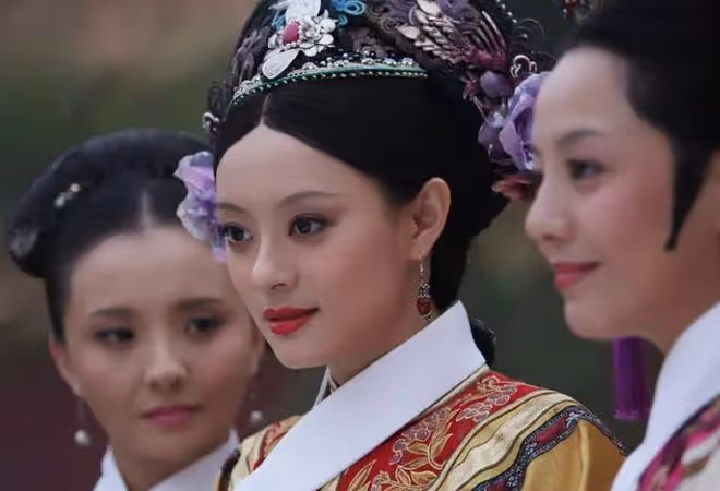 又來了！40歲陳妍希給32歲肖戰演媽，這讓扮嫩演員還咋玩