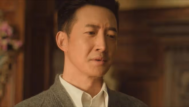 《追風者》直到錢逢時身份曝光,魏若來才發現,自己最強助力出現