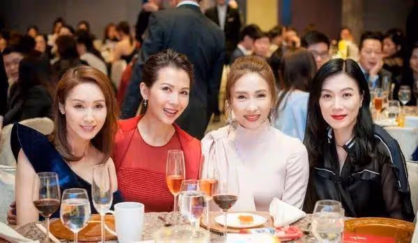 前TVB女星患病多年宣布已康復,親解與兩大花旦不和傳聞:好娛樂性