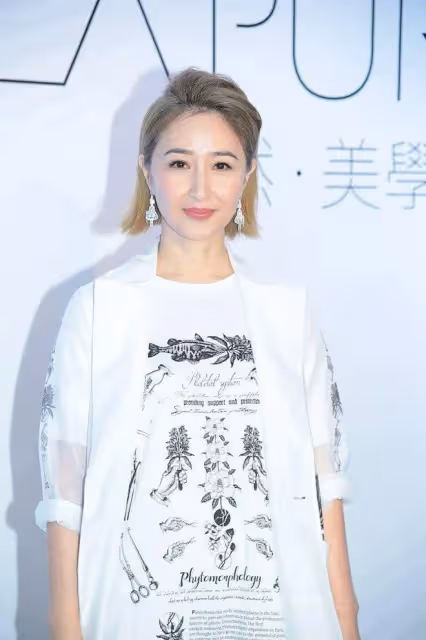 前TVB當家花旦隱退多年終復出,過去10年沒接戲,即將登六被贊逆生長