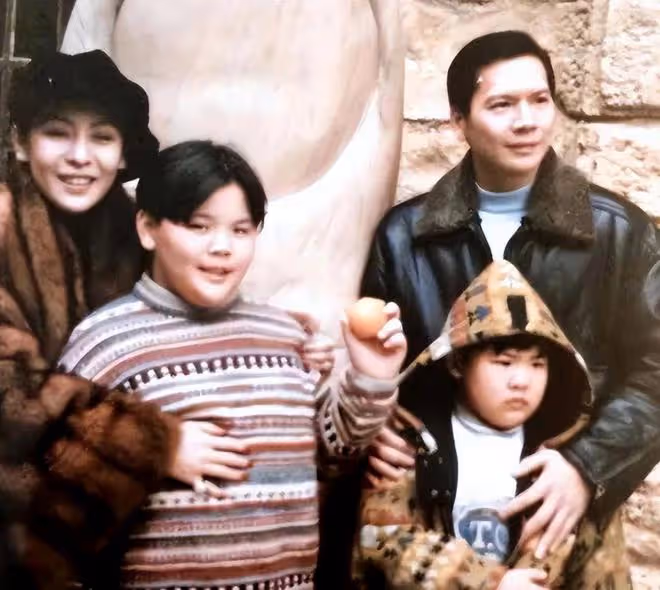 郭碧婷3歲女兒:幫媽媽獲獎12億,長得不像爸,向家繼承人之一