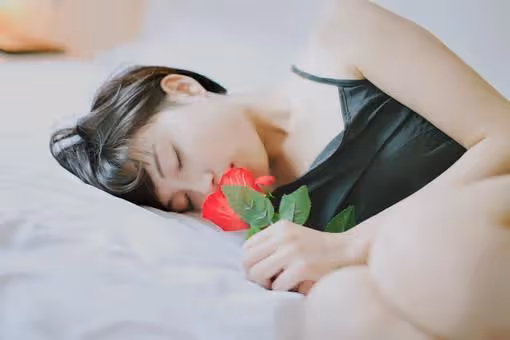 懷孕沒收入！老公卻說：「AA制婚姻，你生孩子，憑什麼要我出錢？」1個月後我做了一個決定，讓他痛哭後悔…
