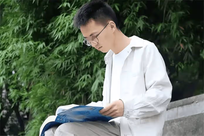 媽媽改嫁6年斷聯繫！我鼓起勇氣開車探望，「繼父來應門」我一看…是認識的熟人