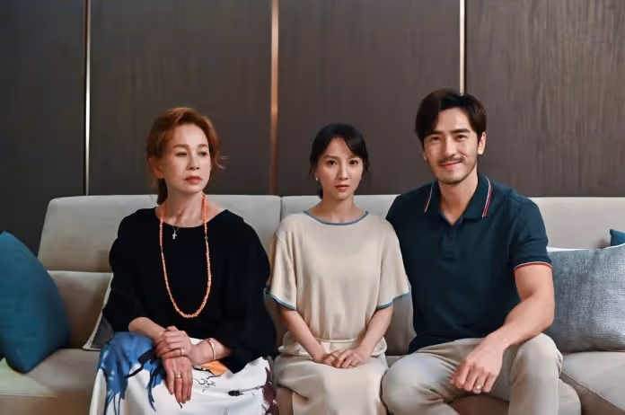 我只生一個兒子，從小他要什麼我和老公都給他。 直到最近，我決定狠下心「停止幫兒子付每月2萬5的房貸」，過幾天「打開手機一看」我老公放聲大笑