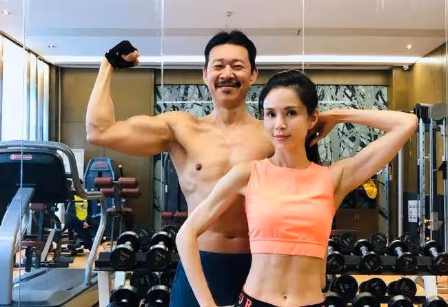 57歲女星曾因十年戀情未果患抑鬱症,一周不刷牙不洗漱:懷疑自己很失敗