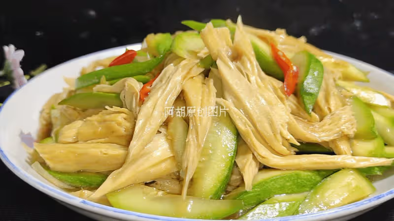 腐竹和它太絕配，花小錢吃好菜！急火快炒一盤，營養高蛋白，又學會一道下飯菜