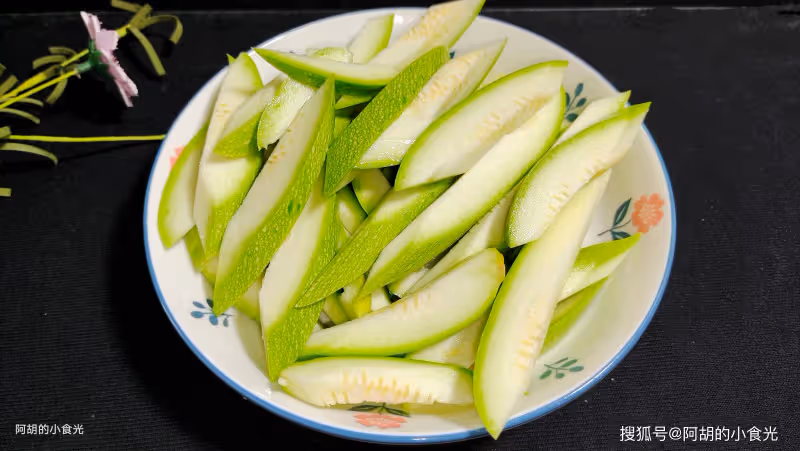 腐竹和它太絕配，花小錢吃好菜！急火快炒一盤，營養高蛋白，又學會一道下飯菜
