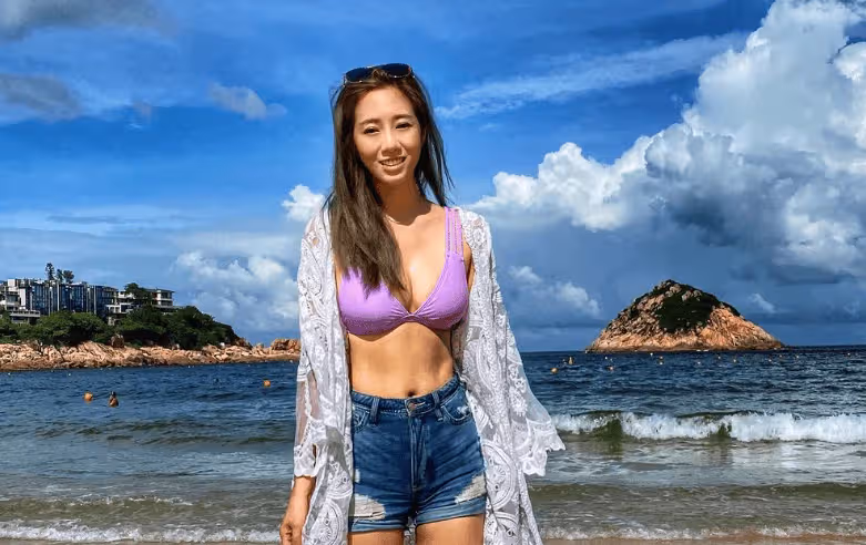 TVB豐滿小花秘戀富二代,更進駐4億豪宅同居!由嬰兒肥變火辣索女!