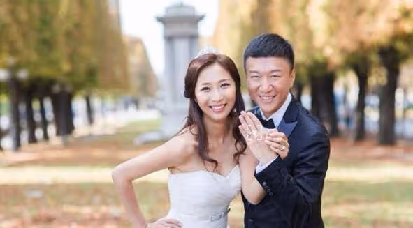 黃渤的老婆,孫紅雷的老婆,黃磊的老婆,差距一目了然