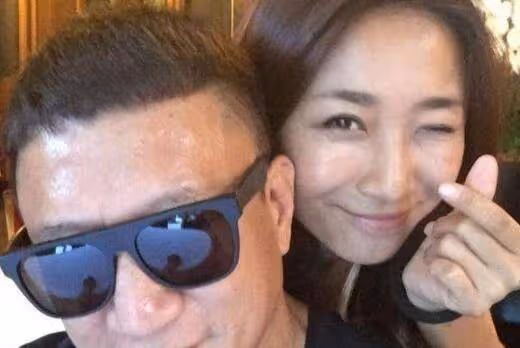 黃渤的老婆,孫紅雷的老婆,黃磊的老婆,差距一目了然