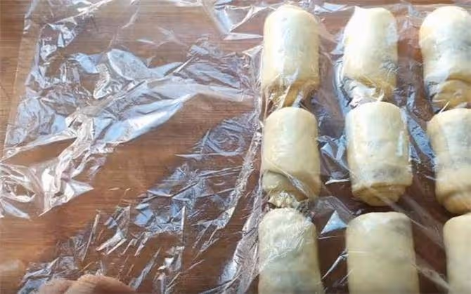一碗麵粉,不用烤箱,教你做豆沙小麵包,個個鬆軟香甜超好吃