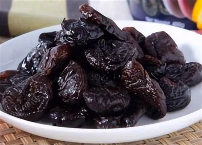 西梅怎樣才是正確的吃法？西梅干怎麼吃才有用？