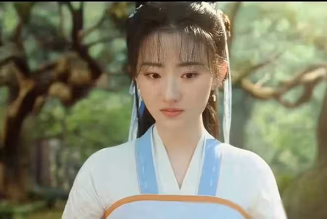 女演員：美貌與靈氣並存，演繹趙靈兒之比較：楊雨潼VS劉亦菲
