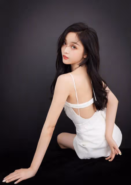 吳宣儀太愛開戀愛玩笑了，粉絲破防後，她懟到：那是我弟，少管我