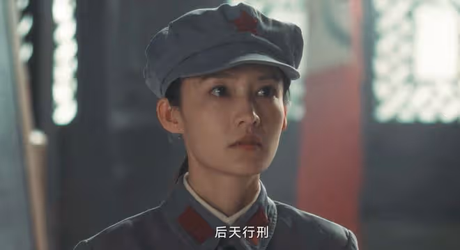 《追風者》直到沈圖南背叛蔣,魏若來才發現,雷鳴騙過了所有人