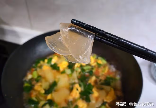 太好吃了!這4樣一起煮,鮮美爽滑又健脾,湯也不剩一滴!