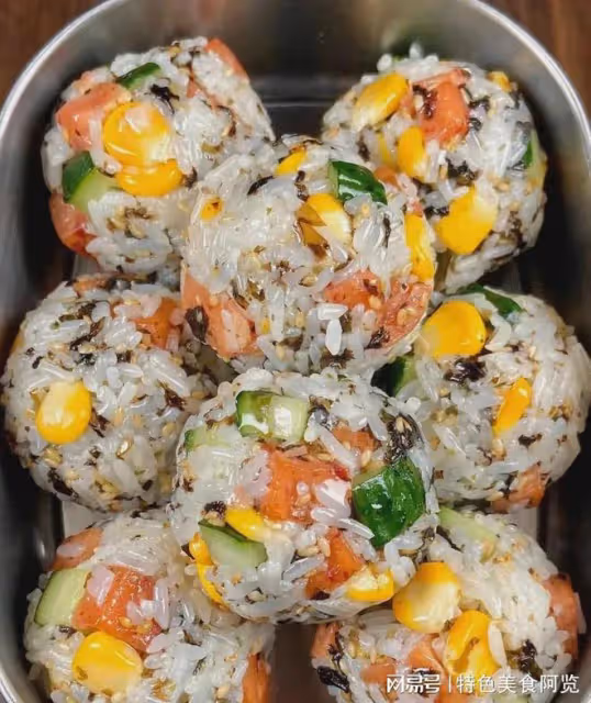 春季出遊，一定要學會做這個清爽美味的飯糰呀！