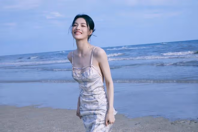娛樂連連看：肖戰、古力娜扎、李宏毅、鍾楚曦、羅一舟、Lisa