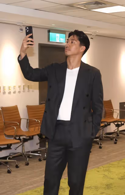 AKIRA現身當保鑣！憶地震跟林志玲在家　餵愛子吃飯「抱兒童餐椅往外跑」