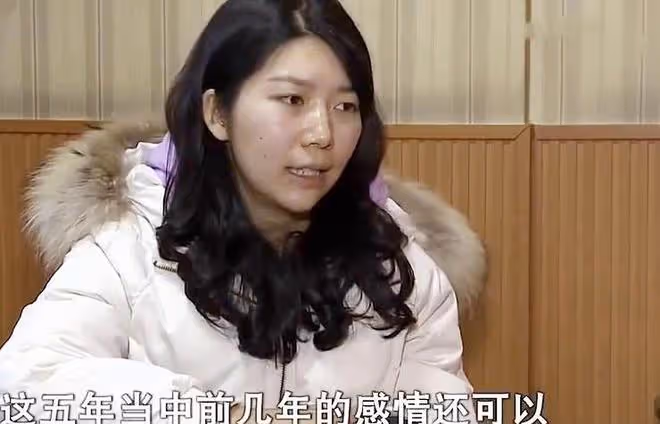 丈夫出軌離異女人，妻子忍無可忍：我年輕漂亮，哪一點不如她