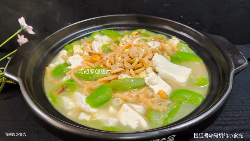 豆腐遇到它，才知道啥是絕配！配饊子」搶鮮「燉一碗，飯店花錢也吃不到