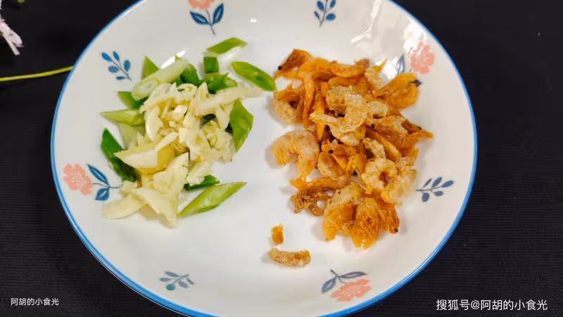 豆腐遇到它,才知道啥是絕配!配饊子」搶鮮「燉一碗,飯店花錢也吃不到