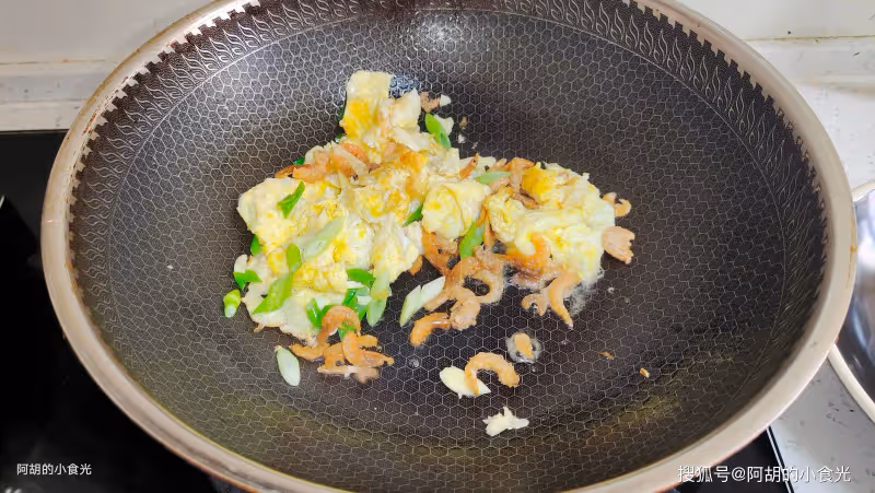 豆腐遇到它,才知道啥是絕配!配饊子」搶鮮「燉一碗,飯店花錢也吃不到