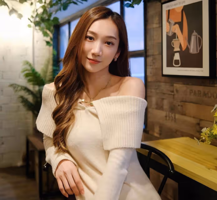 TVB靚女小花火速上位,演第三者入型入格,家庭背景顯赫正在讀博