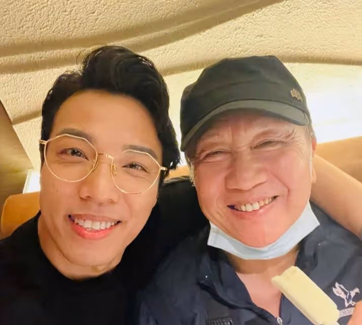 TVB老戲骨郭鋒復出拍劇,兩鬢斑白顯滄桑,愛妻患癌離世深受打擊