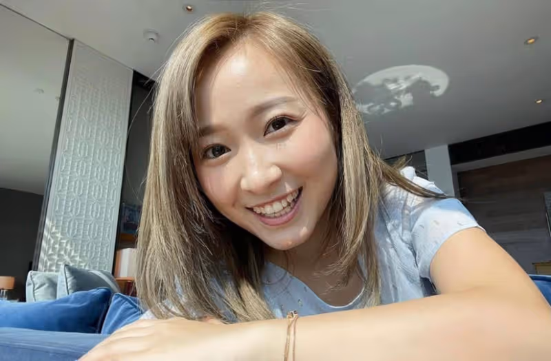 恭喜!TVB童星今日大婚,與老公當眾熱吻,吻到嘴唇都變形