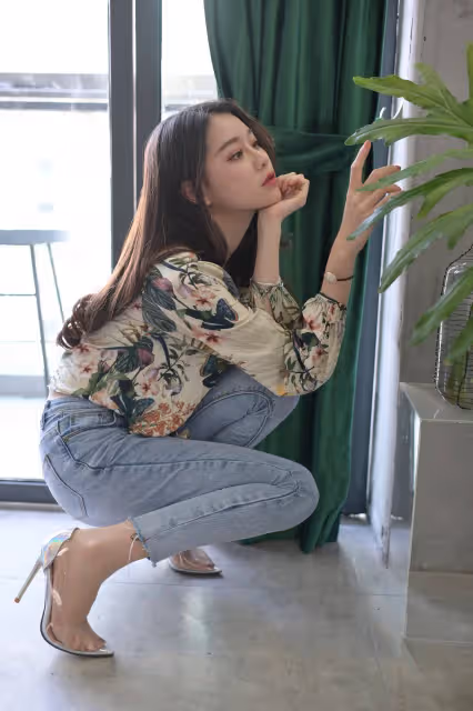復古花卉與現代潮流的完美融合:都市女性的日常穿搭指南
