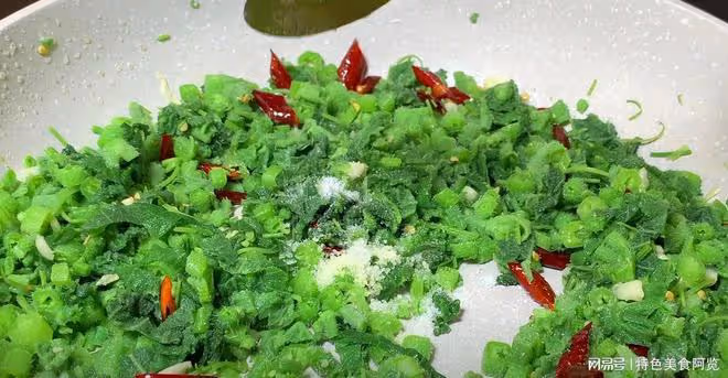 春天吃它,一清肺,二平肝,三促消化,這樣做,脆嫩鮮甜又下飯