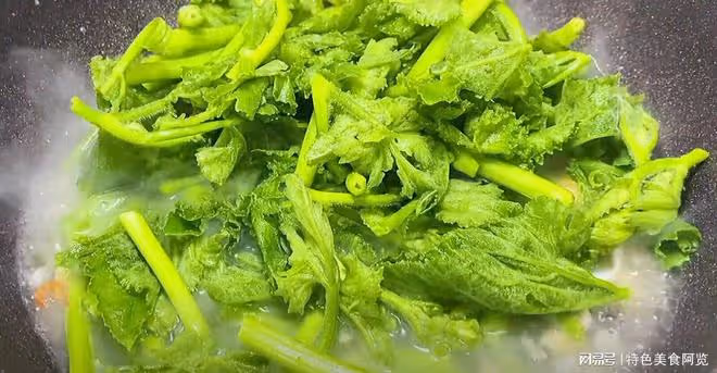 春天吃它,一清肺,二平肝,三促消化,這樣做,脆嫩鮮甜又下飯