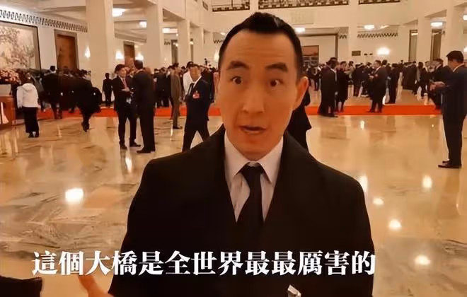 47歲何猷龍出席活動,姐姐何超瓊助力,事業版圖超過父親何鴻燊