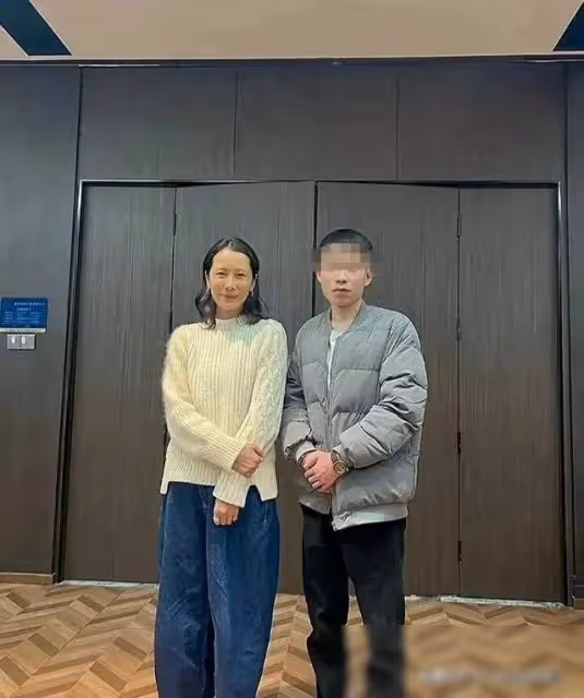 海清近照生圖曝光，瞬間撫平容貌焦慮