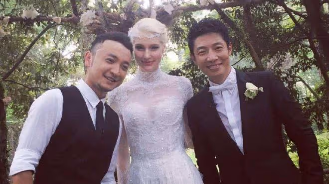 撒貝寧一家入住美高梅大酒店，37歲李白花期太短，撒貝寧拒絕合影